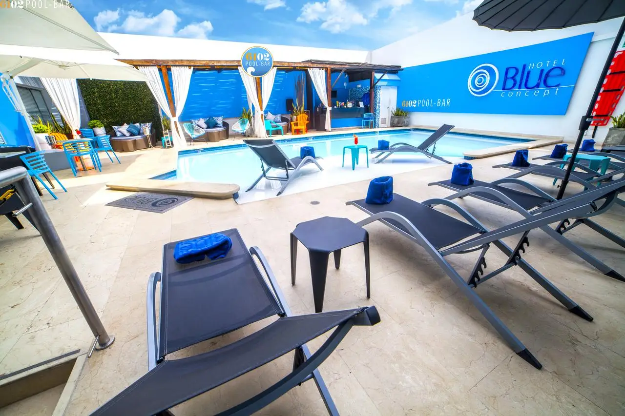 hotel-blue-concept_15518648921